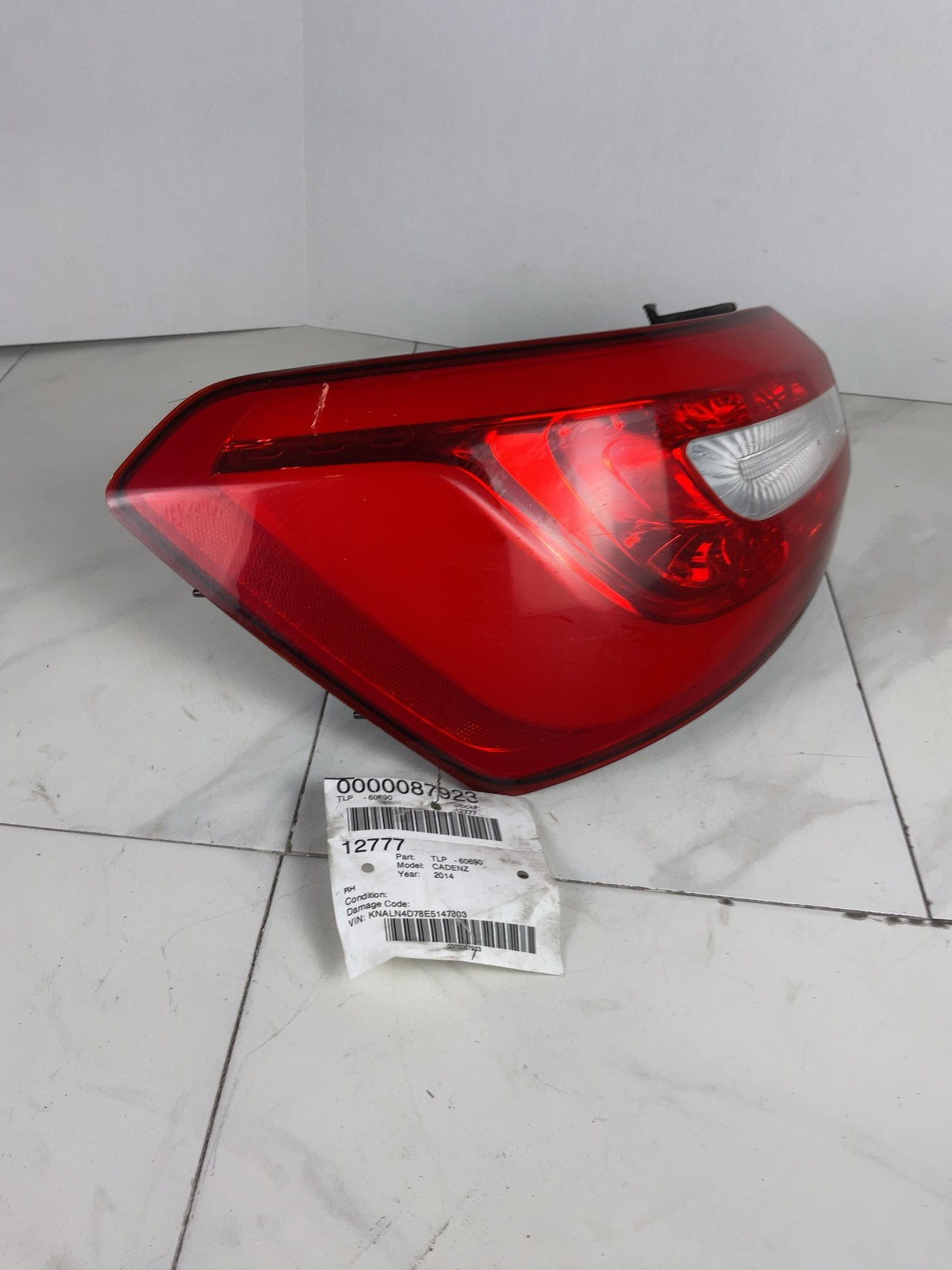 Tail Light Assembly KIA CADENZA Right 14 15 160